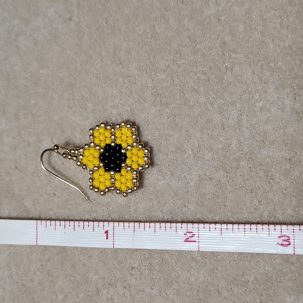 Sunflower Beaded Earrings - Picture 3 of 3